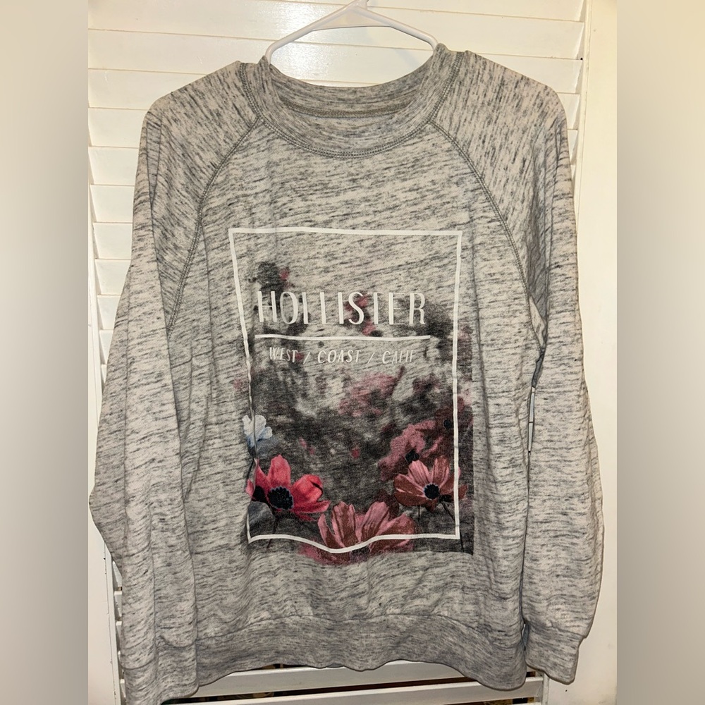 Hollister Heather Gray Floral Print Sweatshirt